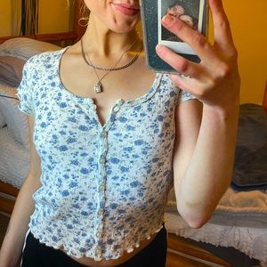 Brandy melville button up baby-t